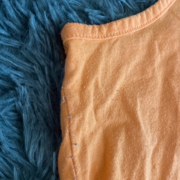 Peach tank top - Picture 6 of 17